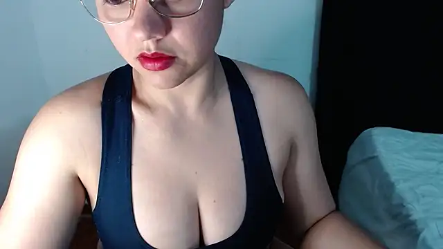 Snapshot of lizbodu chatting on 15, 11, 2025 lizbodu online show from 15, 11, 2025