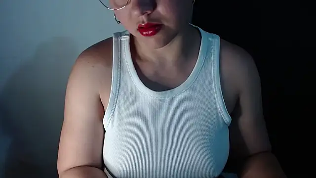 Snapshot of lizbodu chatting on 4, 4, 2026 lizbodu online show from 4, 4, 2026