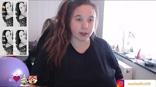 Snapshot of AureliaWinter chatting on 22, 12, 2025 AureliaWinter online show from 22, 12, 2025