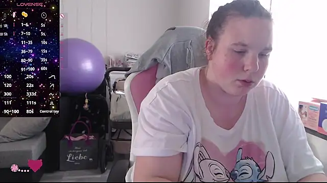 Snapshot of AureliaWinter chatting on 15, 6, 2026 AureliaWinter online show from 15, 6, 2026