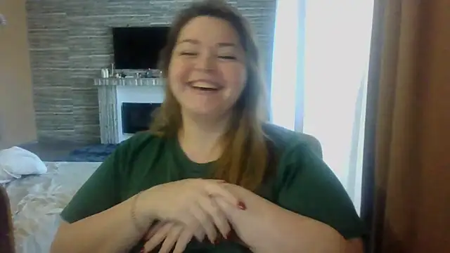 Snapshot of cute__cherry chatting on 6, 4, 2026 cute cherry online show from 6, 4, 2026