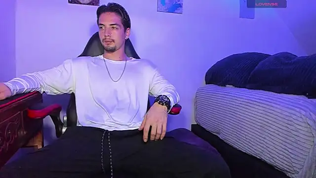 Snapshot of Alex_smith00 chatting on 19, 1, 2025 Alex smith00 online show from 19, 1, 2025