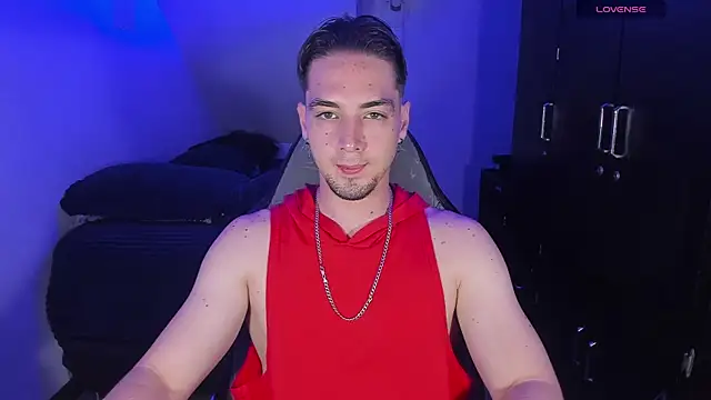 Snapshot of Alex_smith00 chatting on 5, 10, 2025 Alex smith00 online show from 5, 10, 2025