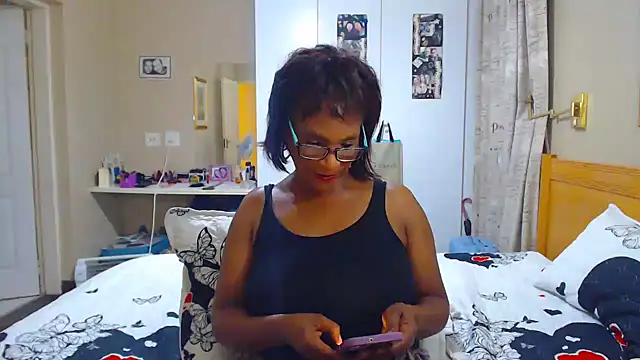 Hotgrannyx online show from 9, 3, 2025