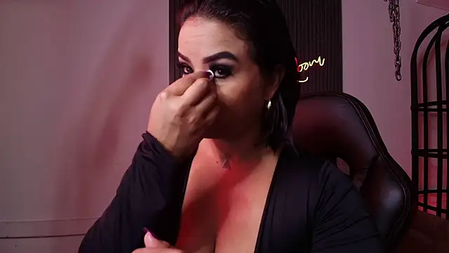 arianna smith  online show from 16, 11, 2025