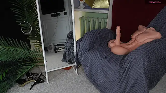 SofiaFoster  online show from 14, 11, 2025