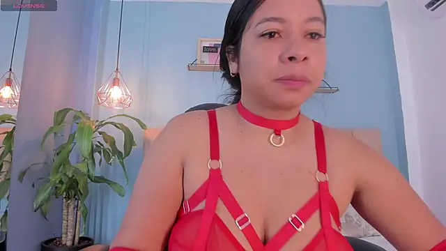 MaraOwen  online show from 7, 11, 2025