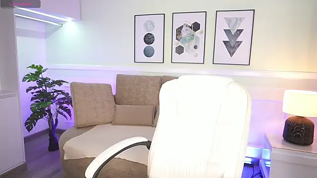 MaddyWattson online show from 2, 12, 2025