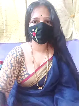 Rising Smiler online show from 28, 10, 2025