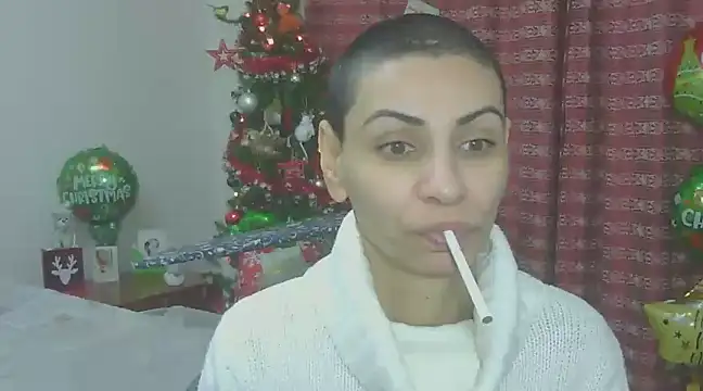 Snapshot of hotSANDRA_STARR chatting on 17, 12, 2024 hotSANDRA STARR online show from 17, 12, 2024