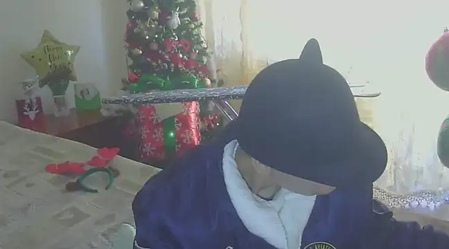 Snapshot of hotSANDRA_STARR chatting on 19, 12, 2024 hotSANDRA STARR online show from 19, 12, 2024