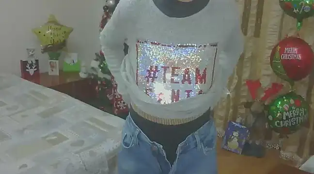 Snapshot of hotSANDRA_STARR chatting on 20, 12, 2024 hotSANDRA STARR online show from 20, 12, 2024