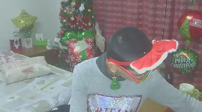 Snapshot of hotSANDRA_STARR chatting on 21, 12, 2024 hotSANDRA STARR online show from 21, 12, 2024