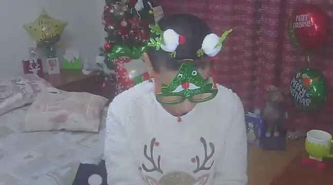 Snapshot of hotSANDRA_STARR chatting on 23, 12, 2024 hotSANDRA STARR online show from 23, 12, 2024