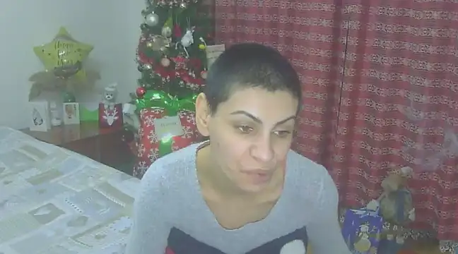 Snapshot of hotSANDRA_STARR chatting on 4, 1, 2025 hotSANDRA STARR online show from 4, 1, 2025