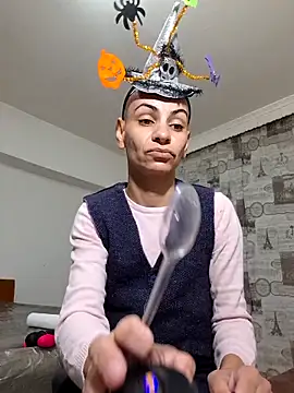 Snapshot of hotSANDRA_STARR chatting on 13, 10, 2025 hotSANDRA STARR online show from 13, 10, 2025