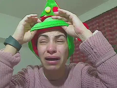 Snapshot of hotSANDRA_STARR chatting on 19, 12, 2025 hotSANDRA STARR online show from 19, 12, 2025