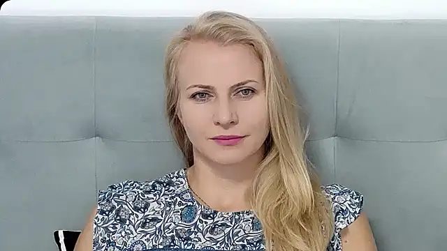 Snapshot of K__Adrienne chatting on 9, 9, 2025 K  Adrienne online show from 9, 9, 2025