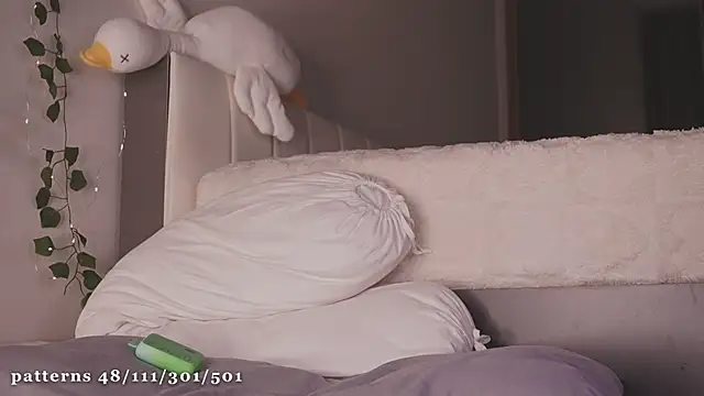 Snapshot of liassmolly1_couple chatting on 1, 2, 2025 liassmolly1 couple online show from 1, 2, 2025