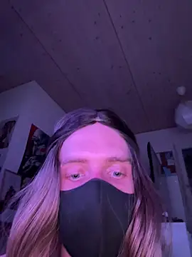 Snapshot of Yo_shindo chatting on 23, 4, 2026 Yo shindo online show from 23, 4, 2026