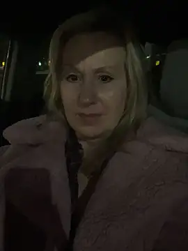 Lisaisluscious online show from 30, 1, 2025