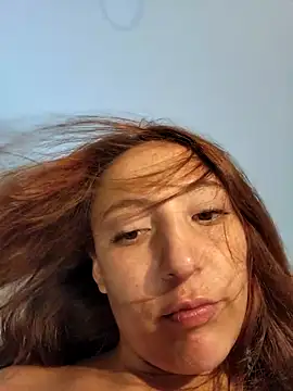 VickyHoult online show from 22, 2, 2025