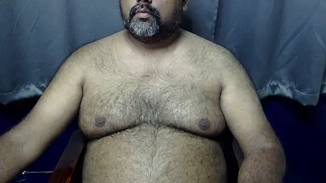 Snapshot of hairysubcub_70 chatting on 19, 4, 2026 hairysubcub 70 online show from 19, 4, 2026