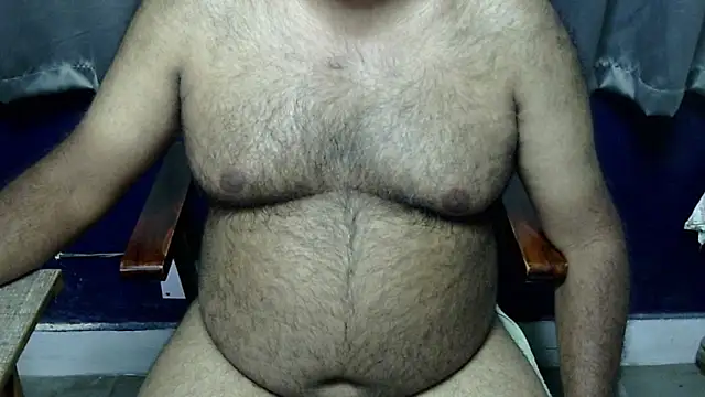 Snapshot of hairysubcub_70 chatting on 25, 4, 2026 hairysubcub 70 online show from 25, 4, 2026