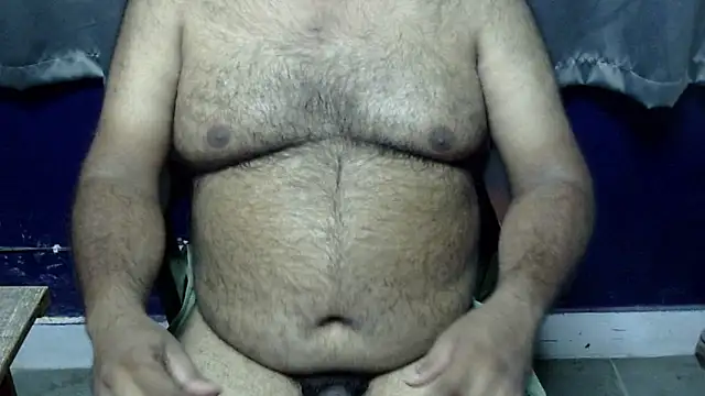 Snapshot of hairysubcub_70 chatting on 19, 5, 2026 hairysubcub 70 online show from 19, 5, 2026