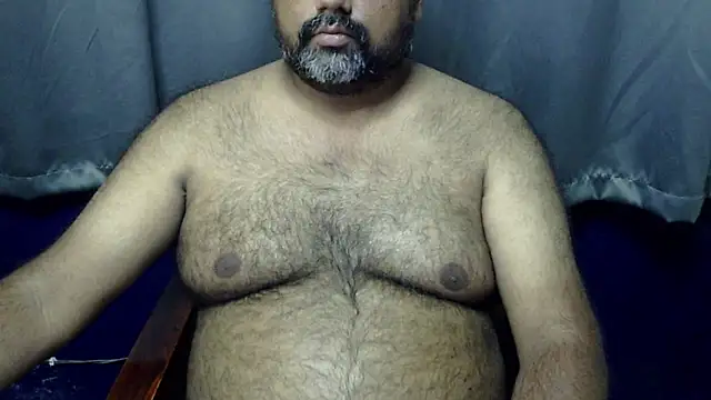 Snapshot of hairysubcub_70 chatting on 21, 5, 2026 hairysubcub 70 online show from 21, 5, 2026