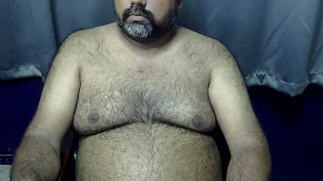 Snapshot of hairysubcub_70 chatting on 5, 7, 2026 hairysubcub 70 online show from 5, 7, 2026
