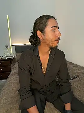 Snapshot of jrrichforever chatting on 7, 6, 2026 jrrichforever online show from 7, 6, 2026