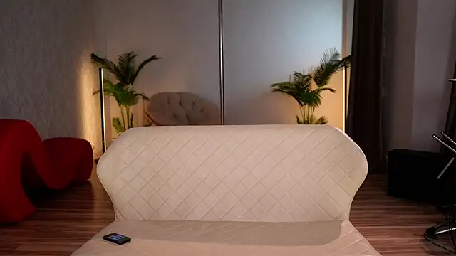 Snapshot of KittyCaitlin chatting on 21, 4, 2026 KittyCaitlin online show from 21, 4, 2026