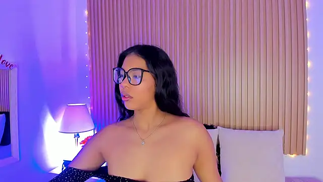 GenesisRuiz online show from 25, 2, 2025