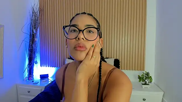 GenesisRuiz online show from 16, 4, 2026