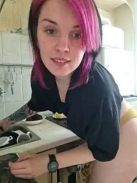 Snapshot of LazyTanukii chatting on 10, 12, 2024 LazyTanukii online show from 10, 12, 2024