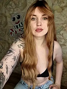 Snapshot of LazyTanukii chatting on 14, 12, 2025 LazyTanukii online show from 14, 12, 2025