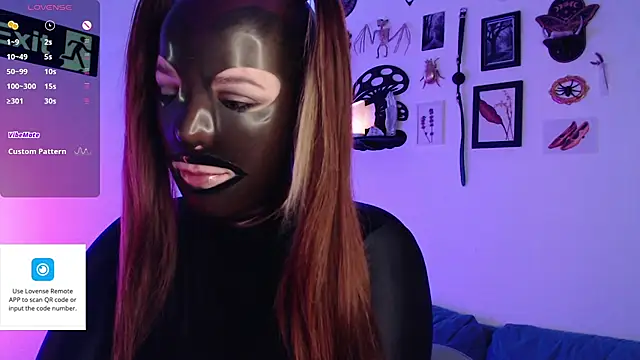 auroralatexprincess online show from 1, 10, 2025