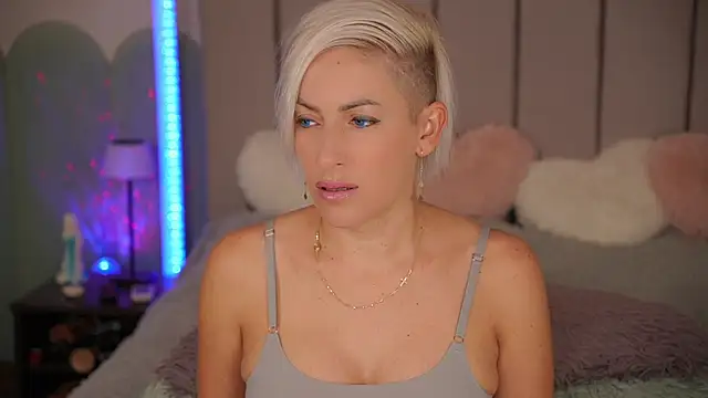 VickySecret96 online show from 27, 9, 2025