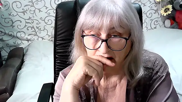 Snapshot of LolkaAlyss chatting on 16, 2, 2025 LolkaAlyss online show from 16, 2, 2025