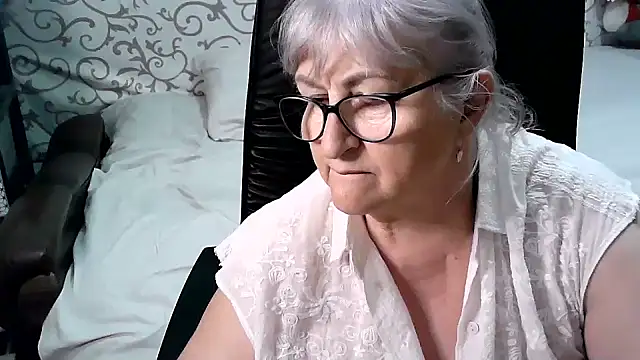 Snapshot of LolkaAlyss chatting on 18, 2, 2025 LolkaAlyss online show from 18, 2, 2025