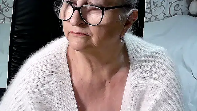 Snapshot of LolkaAlyss chatting on 25, 2, 2025 LolkaAlyss online show from 25, 2, 2025