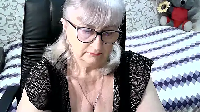 Snapshot of LolkaAlyss chatting on 7, 3, 2025 LolkaAlyss online show from 7, 3, 2025
