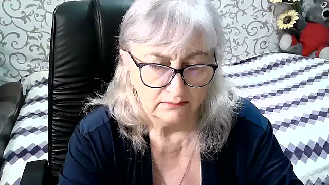 Snapshot of LolkaAlyss chatting on 10, 3, 2025 LolkaAlyss online show from 10, 3, 2025