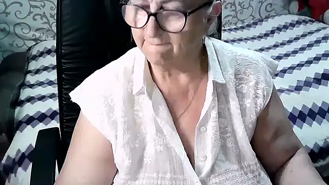 Snapshot of LolkaAlyss chatting on 15, 3, 2025 LolkaAlyss online show from 15, 3, 2025