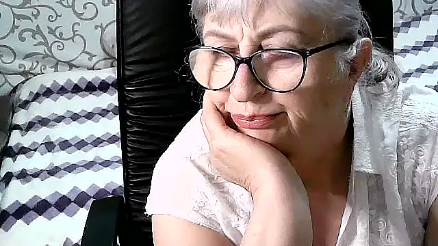 Snapshot of LolkaAlyss chatting on 15, 3, 2025 LolkaAlyss online show from 15, 3, 2025