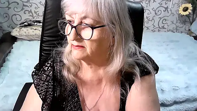 Snapshot of LolkaAlyss chatting on 12, 9, 2025 LolkaAlyss online show from 12, 9, 2025