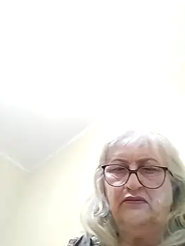 Snapshot of LolkaAlyss chatting on 30, 9, 2025 LolkaAlyss online show from 30, 9, 2025