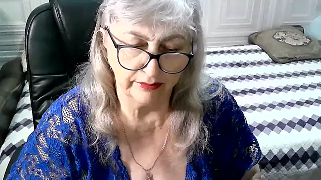 Snapshot of LolkaAlyss chatting on 22, 11, 2025 LolkaAlyss online show from 22, 11, 2025