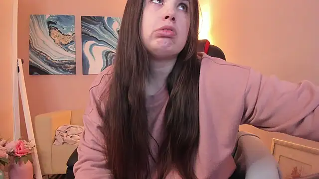 BattyMoll online show from 3, 2, 2025